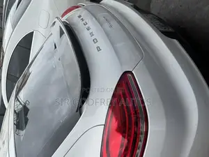 Porsche Panamera 4 4dr Sedan AWD (3.6L 6cyl 7AM) 2015 White