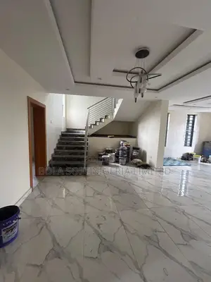 4bdrm Duplex in Aare Bodija for sale