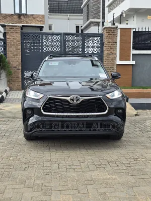Toyota Highlander XLE 2022 Black