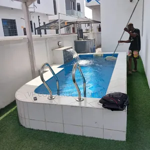 Swimming Pool Builder