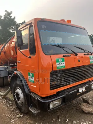 Mercedes Sewage Vacuum Truck