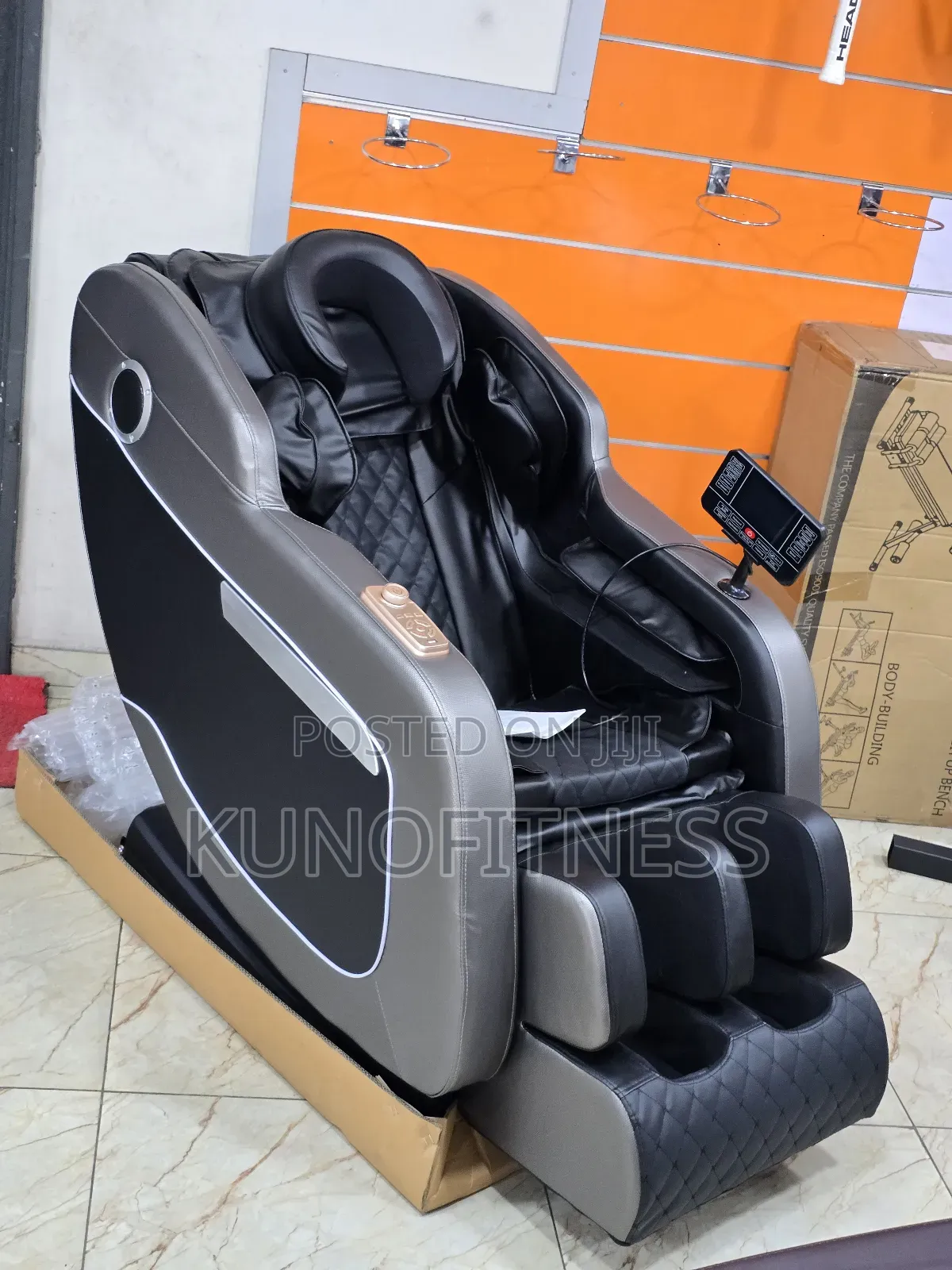 End Back Pain - Full Body Massage Chair - Zero Gravity
