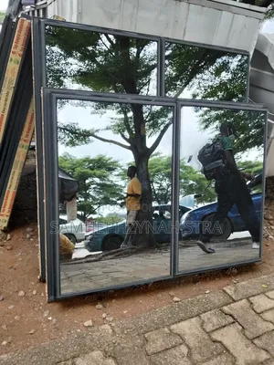 Frameless Windows