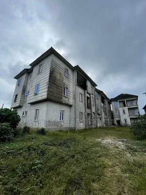 2bdrm Block of Flats in Sars Rd, Port-Harcourt for sale