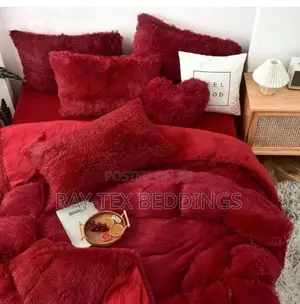 Fluffy Red Fur Duvet Set( Irresistibly Cozy)