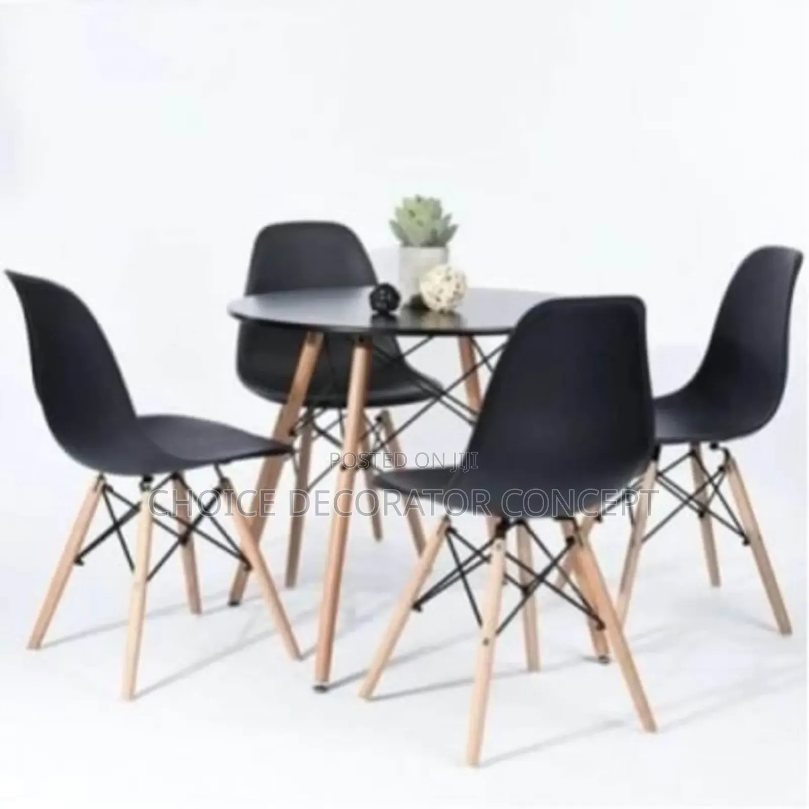 Restaurant Dining Table + 4 Dining Chair