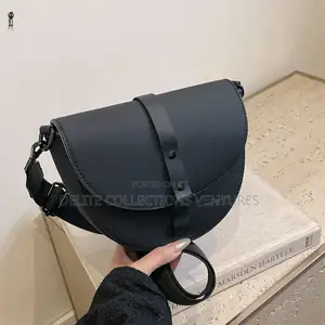 Premium Retro Cross Bag Luxury Now Available