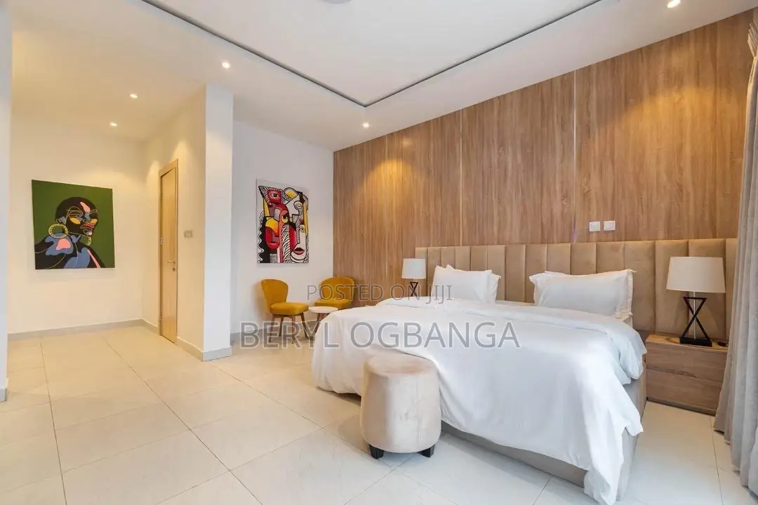 Beautiful and Luxurious 2 Bedroom Apartment