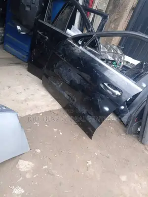 Ml350 2014 Driver Door