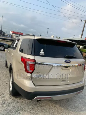 Ford Explorer XLT 4dr 4x4 (2.3L 4cyl 6A) 2017 Beige