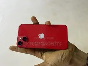 Apple iPhone 13 128 GB Red
