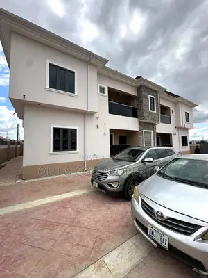 4bdrm Duplex in Life Camp for rent