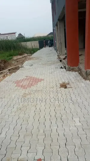 Truly Sold Interlock Stone