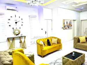 Beautiful 5 Bedroom Duplex
