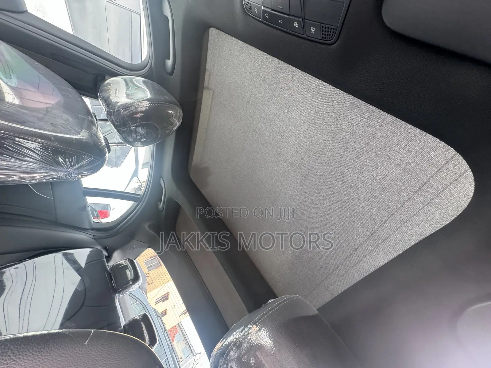 Mercedes-Benz C300 2020 Black