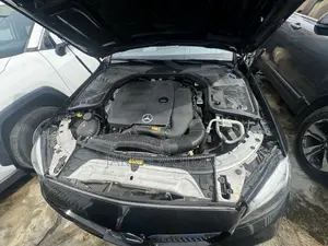 Mercedes-Benz C300 2020 Black