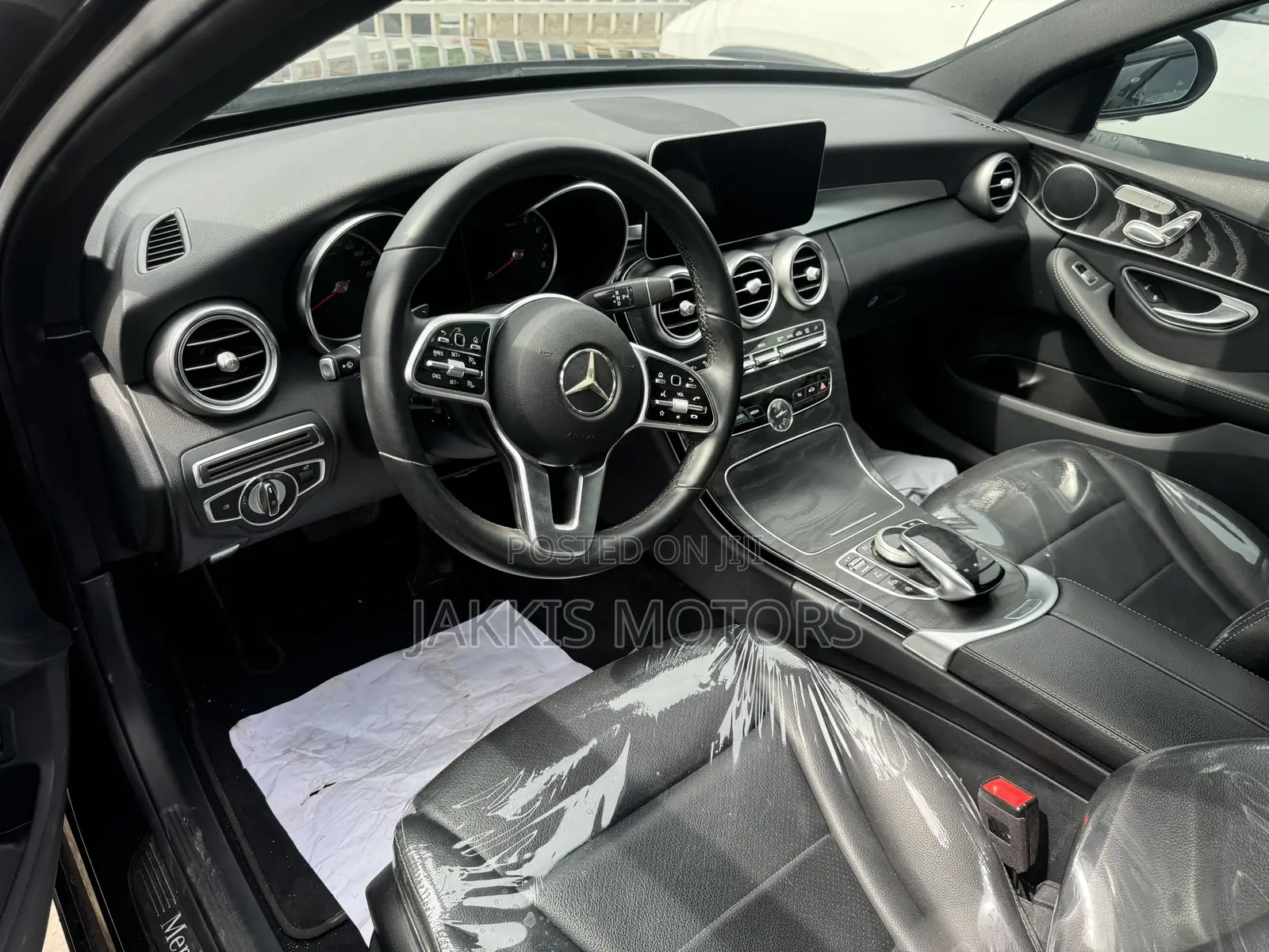 Mercedes-Benz C300 2020 Black