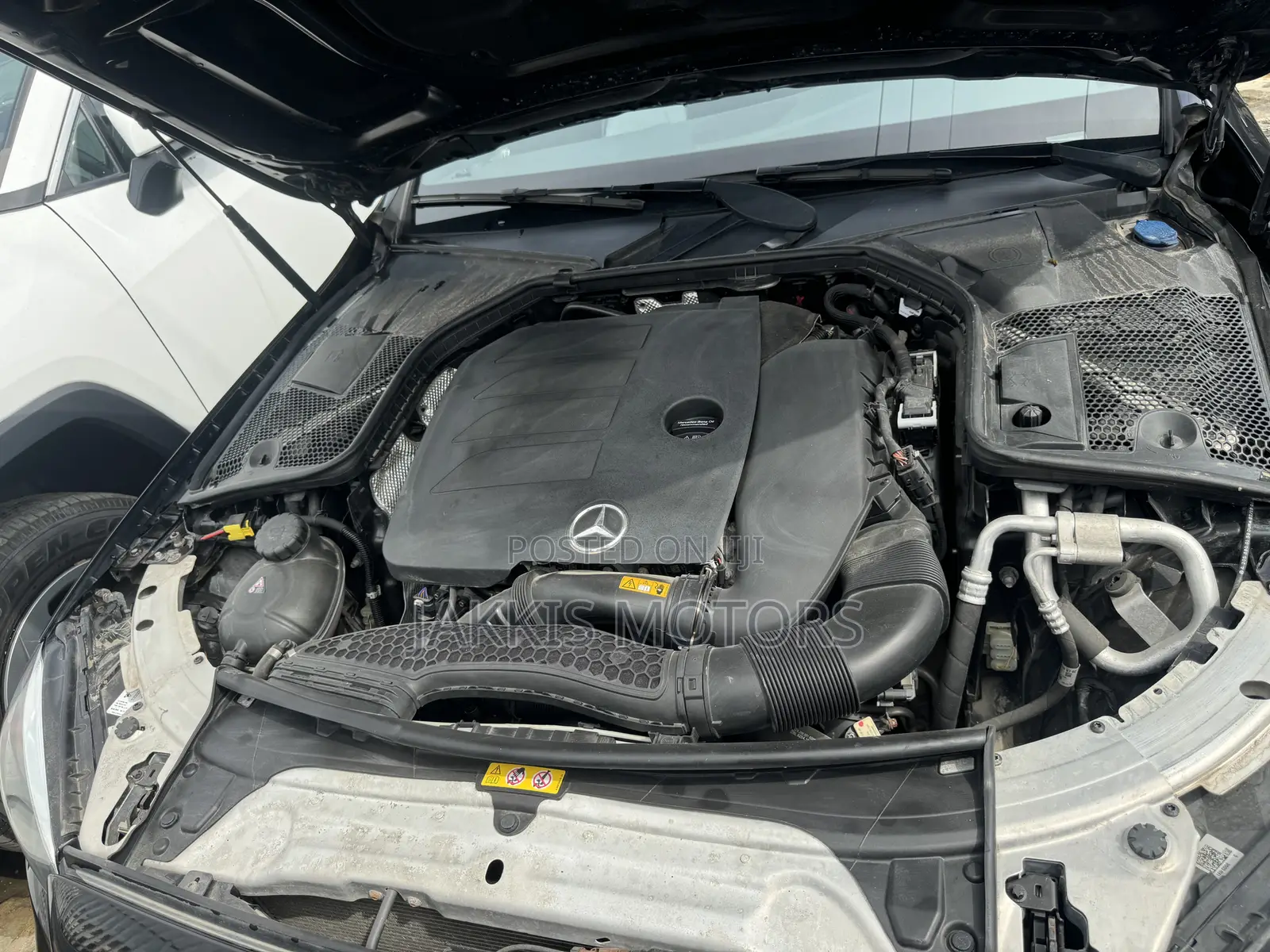 Mercedes-Benz C300 2020 Black