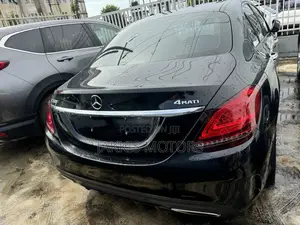 Mercedes-Benz C300 2020 Black