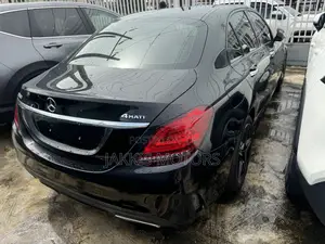 Mercedes-Benz C300 2020 Black