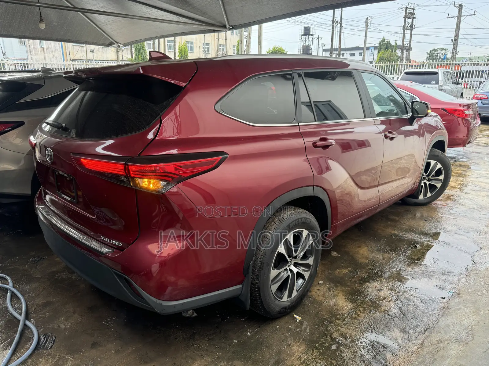 Toyota Highlander 2022 Red