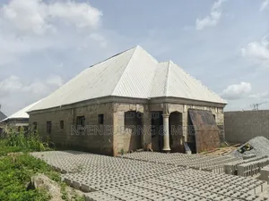 3bdrm Bungalow in Karu for sale