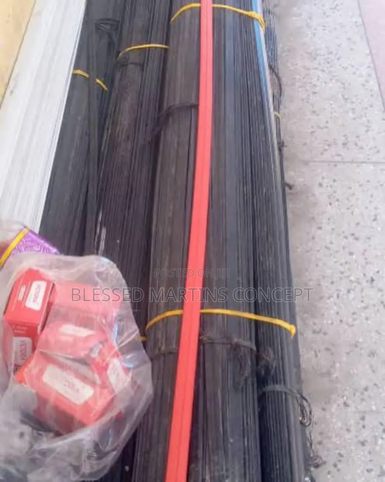 1.5mm Thickness Terrazzo Divider Stripe(Ebonite) Color: Black/White