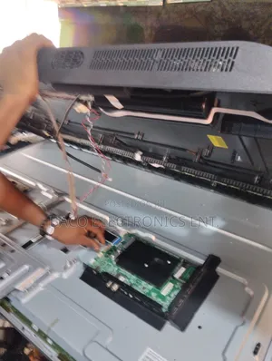 48 Inches Samsung Power and Screen Issues