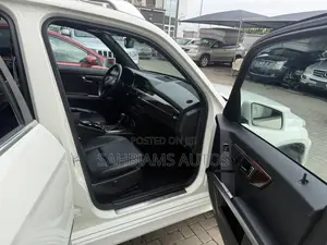 Mercedes-Benz GLK-Class 350 4MATIC 2011 Off white