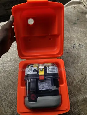 Emergency Escape Breathing Device Ocenco M-20.2 Eebd