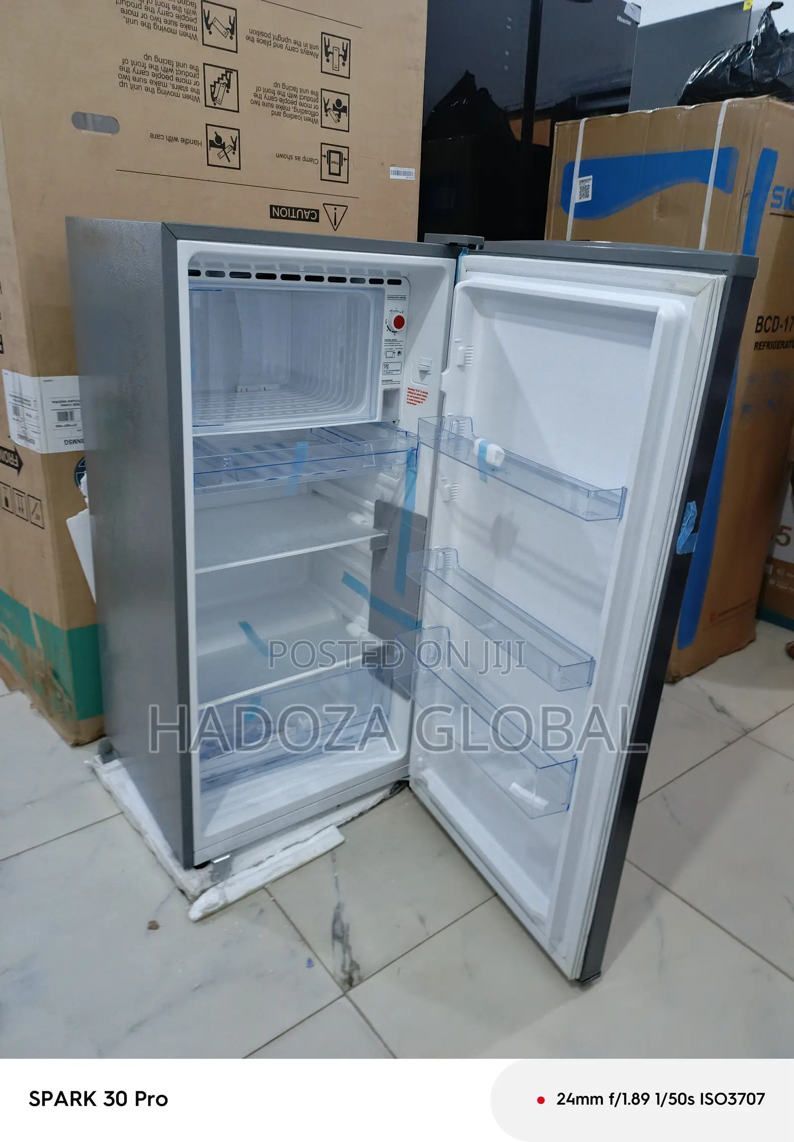 Skyrun Fridge 160l – Compact With Adjustable Shelves