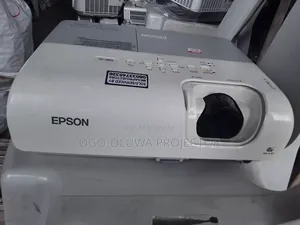 Very Affprdable Epson Emp-S5 Presentation Projector
