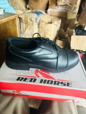 Red Horse Safety Shoe