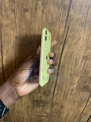 Apple iPhone 11 128 GB Yellow