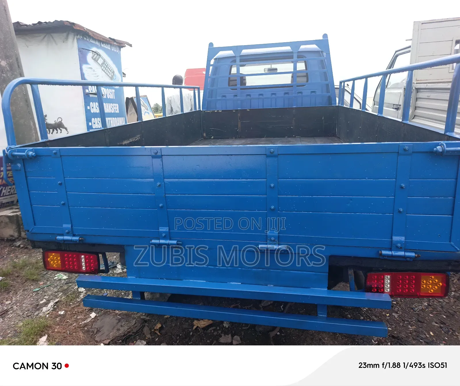 Mitsubishi Delica 2005 Blue