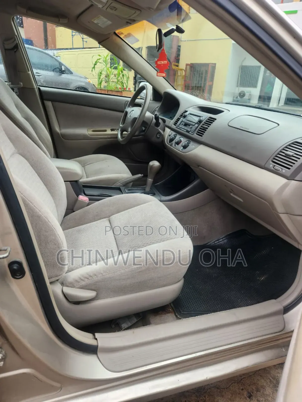 Toyota Camry 2004 Gold