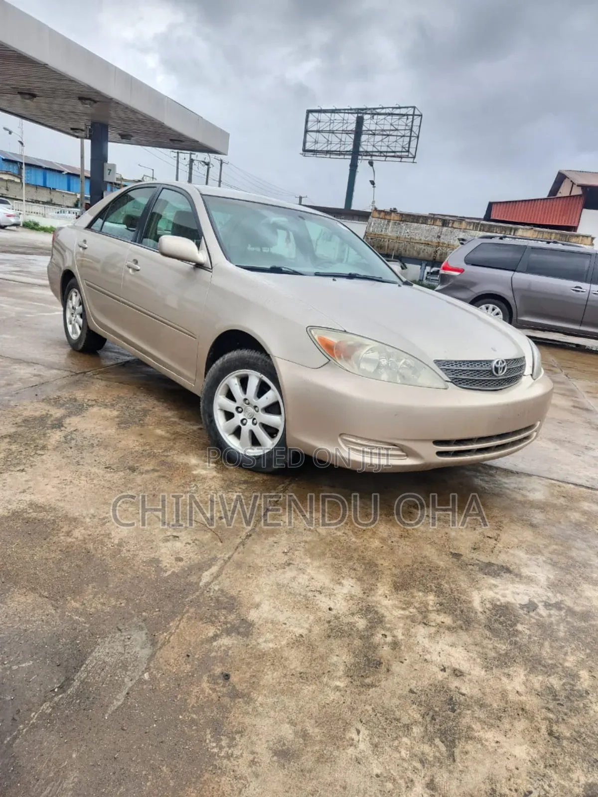Toyota Camry 2004 Gold