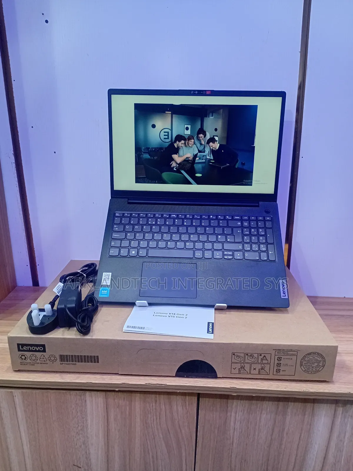 New Laptop Lenovo IdeaPad 330C 8GB Intel Celeron SSD 512GB