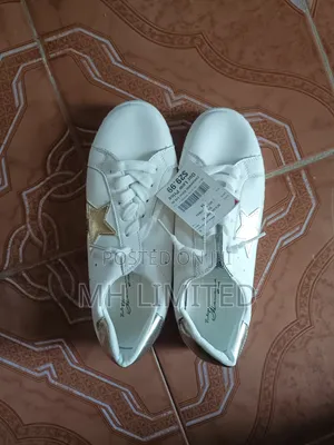 Foreign Puma Canvas