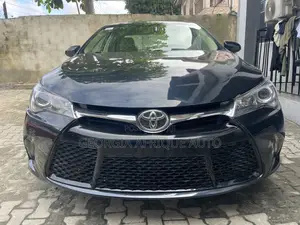 Toyota Camry LE 4dr Sedan (2.5L 4cyl 6A) 2016 Blue