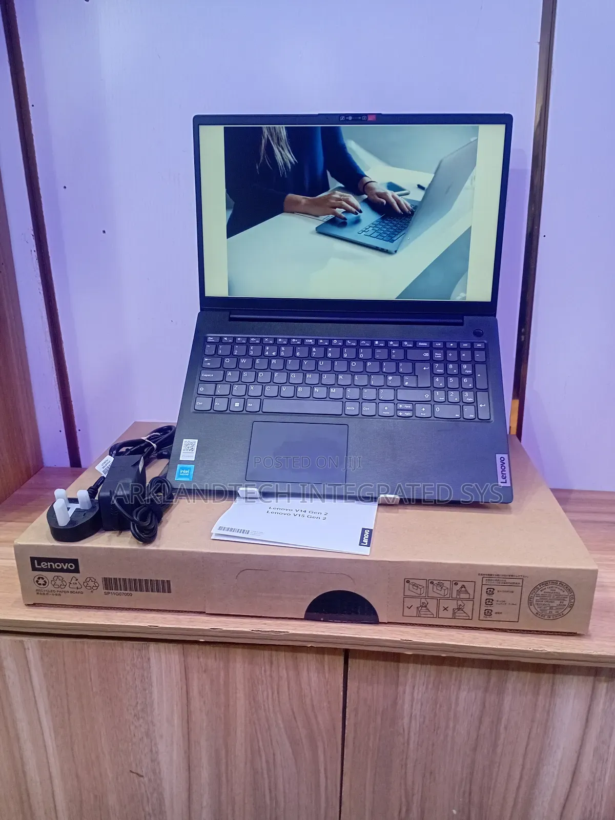 New Laptop Lenovo IdeaPad 330S 8GB Intel Celeron SSD 256GB