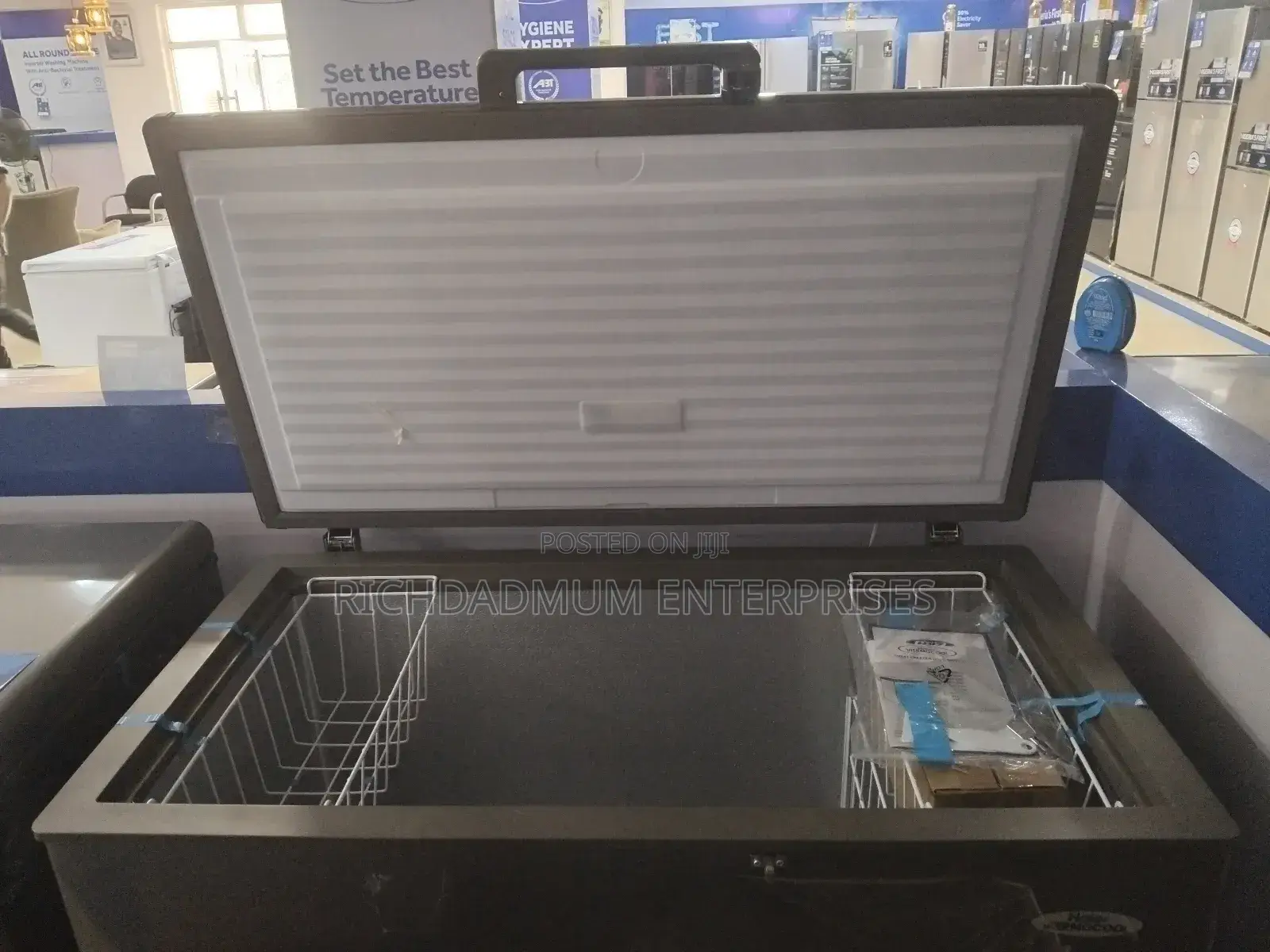 HTF 319 Silver Inverter Chest Freezer