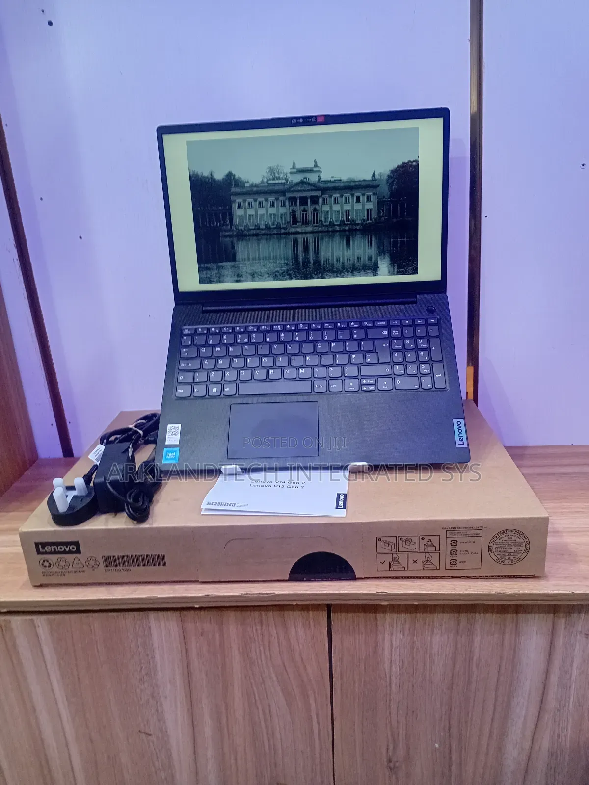 New Laptop Lenovo IdeaPad 520 8GB Intel Celeron SSD 256GB