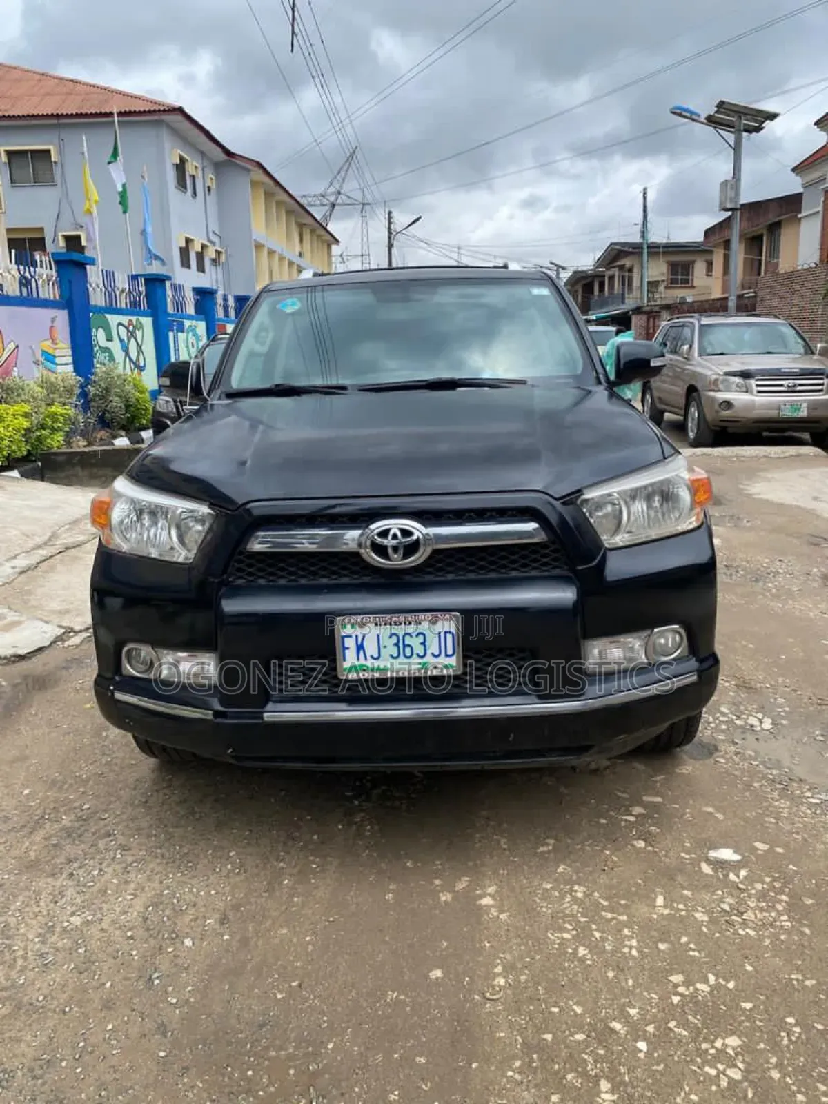 Toyota 4-Runner SR5 4WD 2012 Black