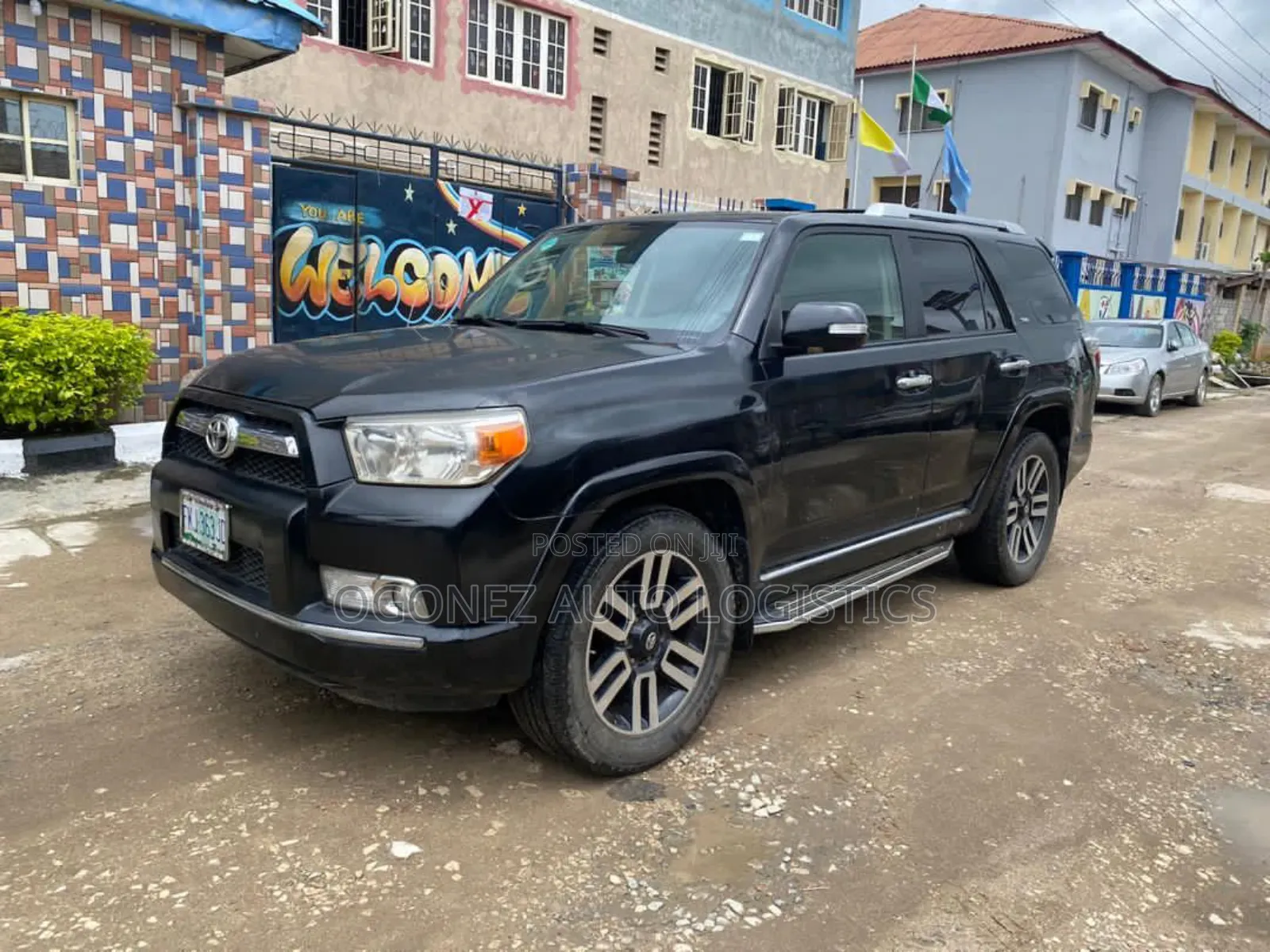 Toyota 4-Runner SR5 4WD 2012 Black