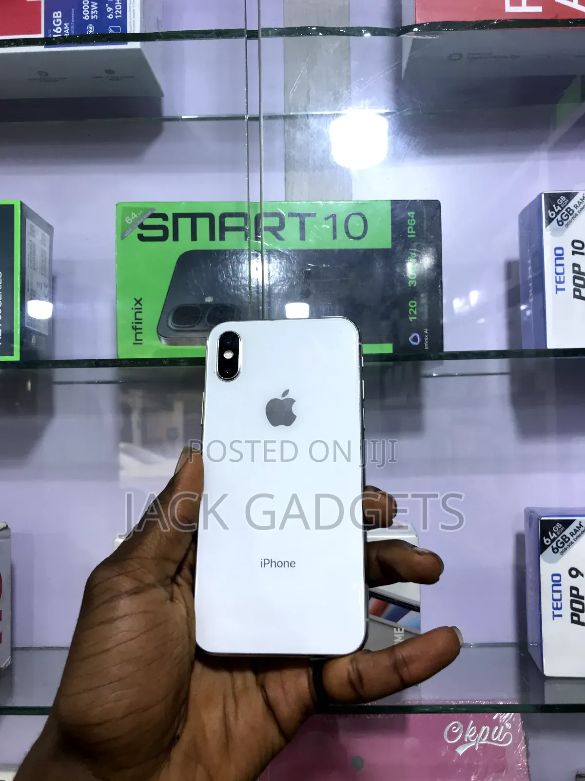 Apple iPhone X 64 GB White