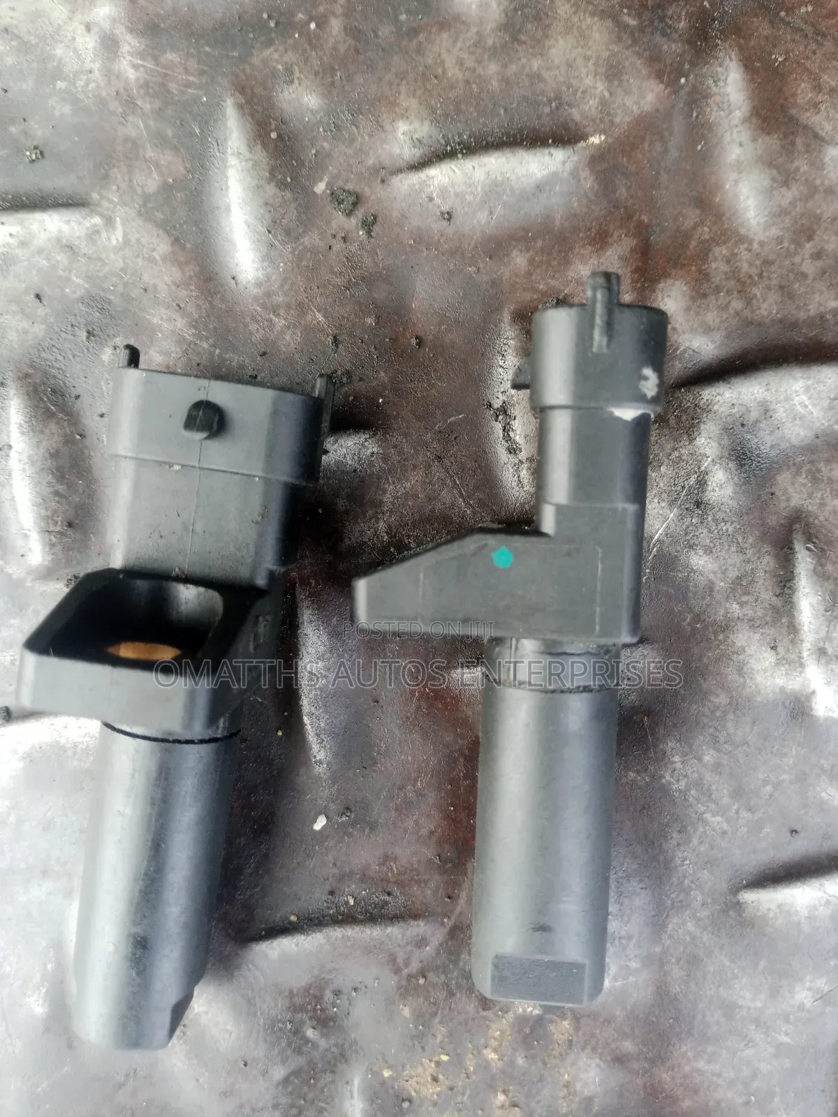Mecedice Benz Crankshaft Position Sensor for 272 Engine