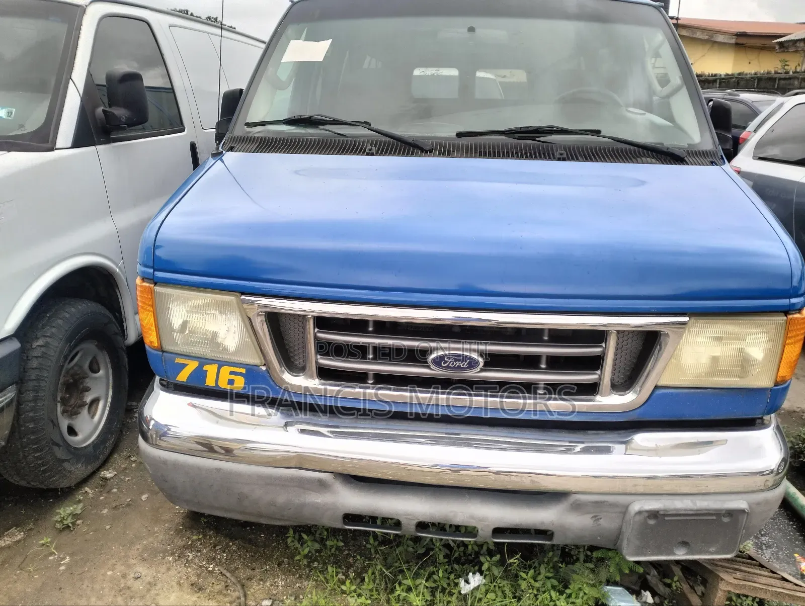 Ford E350 2010 Blue