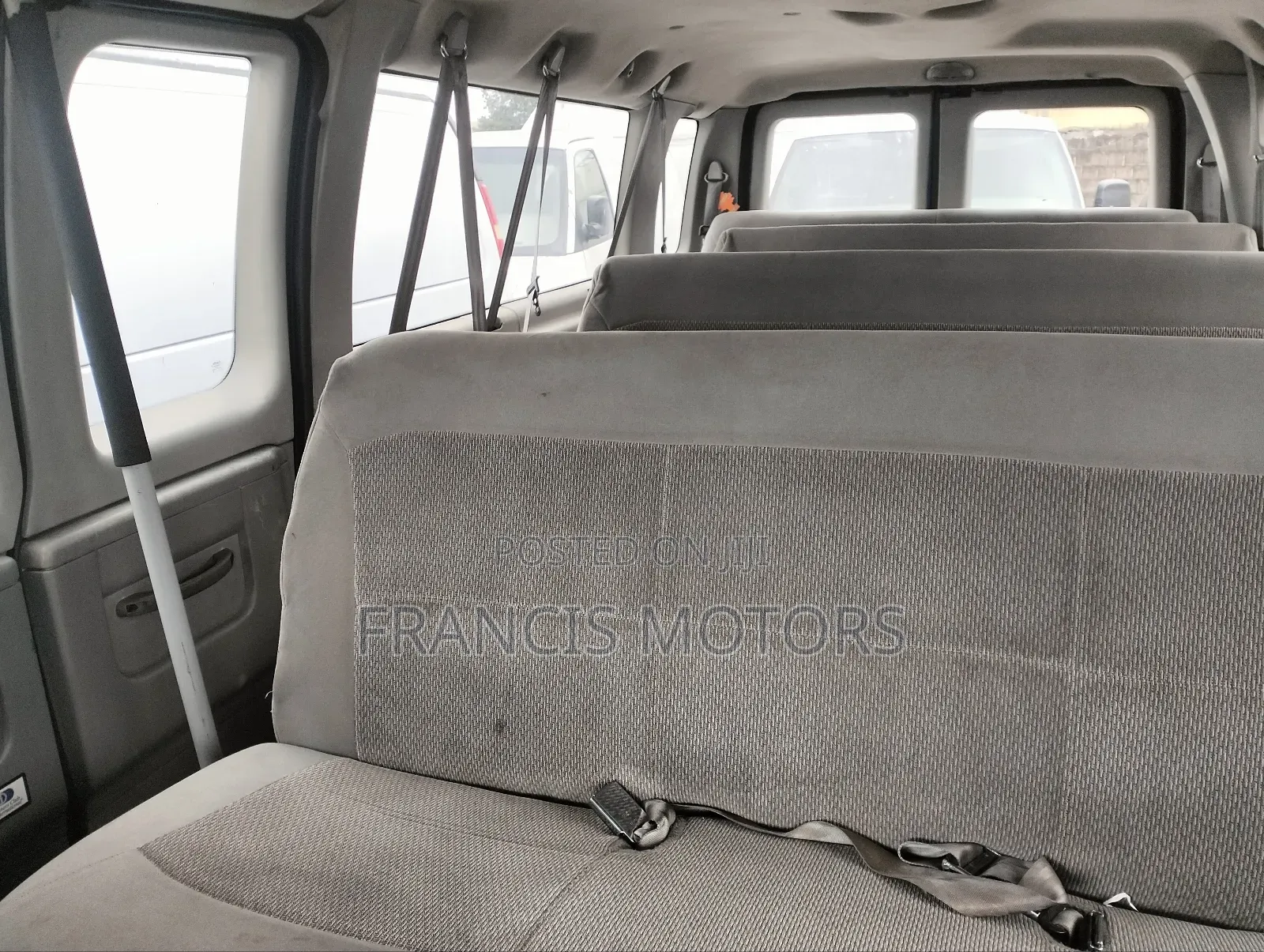 Ford E350 2010 Blue