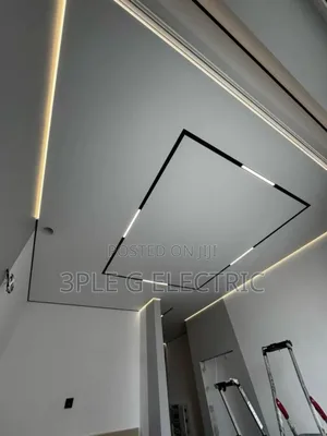 Indoor Minimalist Magnetic Track Light